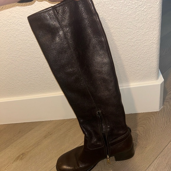 Brown Leather Prada Boots - Picture 7 of 8